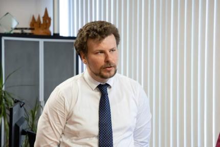 Perciun: Profesorii care vor preda în alt raion ar putea primi până la 15.000 de euro