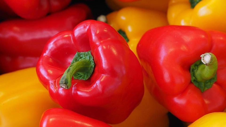 ANSA reține și distruge 3,4 tone de ardei importat cu pesticide peste limitele admise