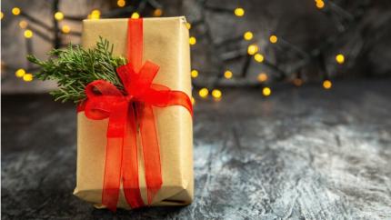 Idei de cadouri de Crăciun 2026: surprinde-ți cei dragi cu daruri inspirate