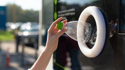 Ambalajele de băuturi, colectate prin garanție: Moldova va introduce Sistemul de Depozit din 2027