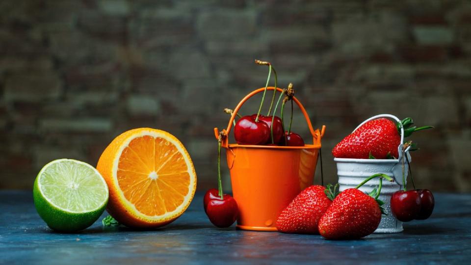 ANSA interzice imaginile de fructe pe produsele „cu aromă”: noile reguli intră în vigoare în 2025