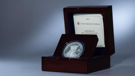 BNM pune în circulație o monedă comemorativă dedicată Reginei Maria