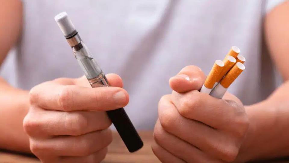 Comercianții trebuie să raporteze vânzările online de tutun și țigări electronice