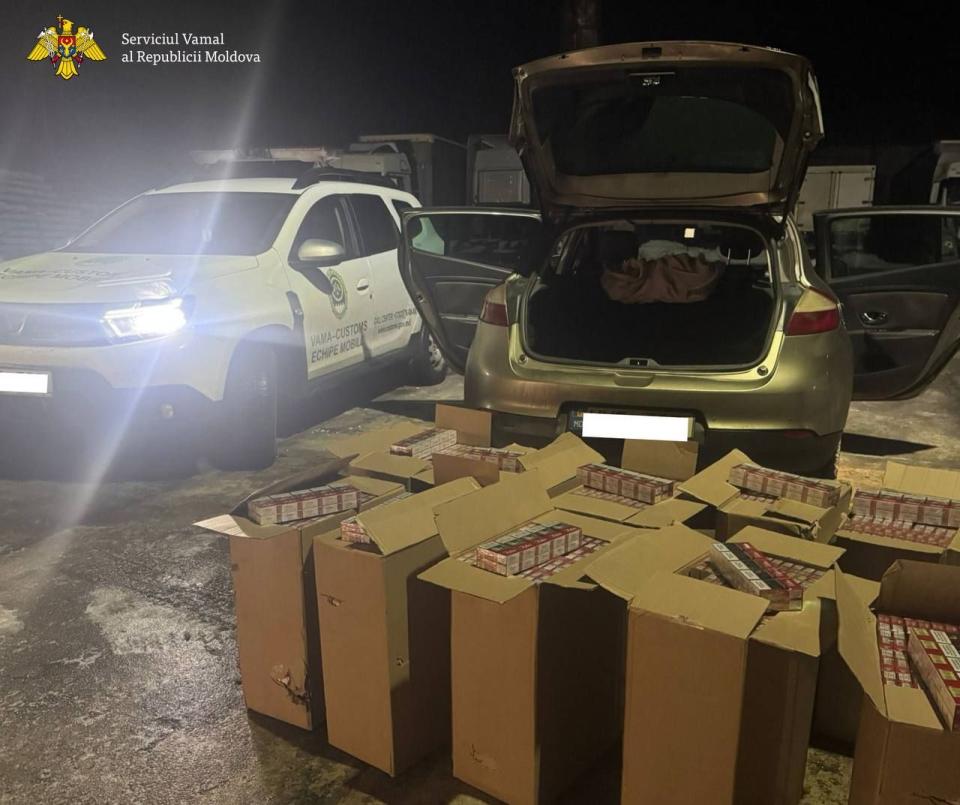 100 000 de țigarete, depistate de Echipele Mobile în linia a doua de control vamal, la Cimișlia