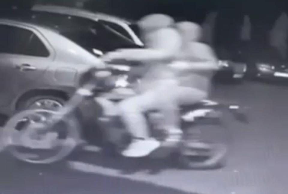 Doi tineri și un minor din Cahul, reținuți de poliție pentru furt de motocicletă