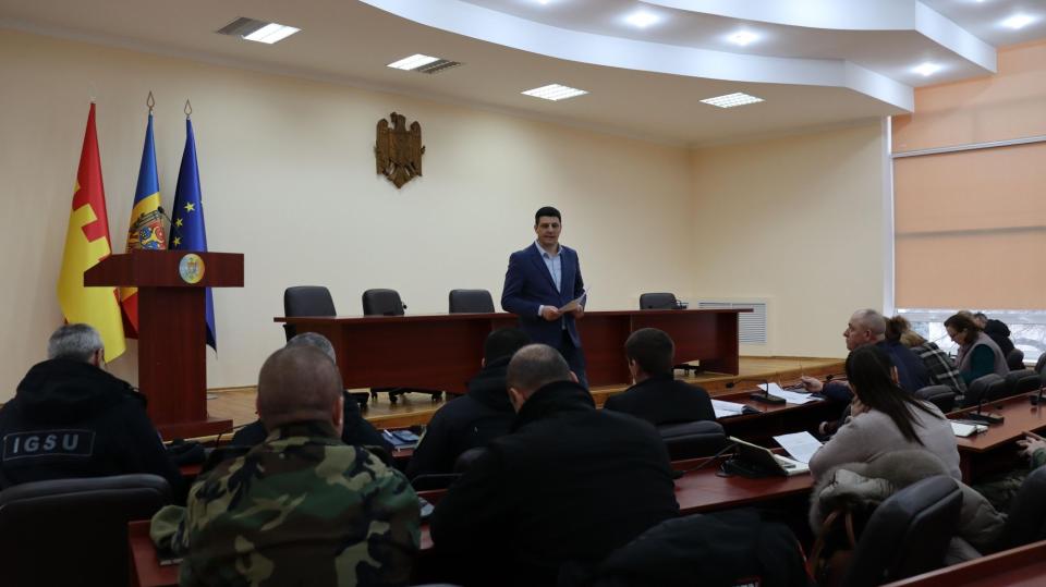 Comisia Situații Excepționale activează planul de intervenție în caz de ninsori și alte intemperii 