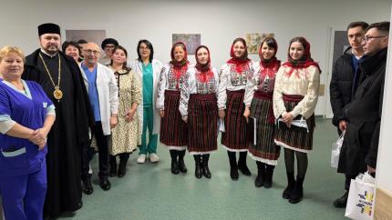 Credincioșii de la Catedrala „Sfântul Ierarh Dionisie” au colindat pacienții și personalul medical din Cahul