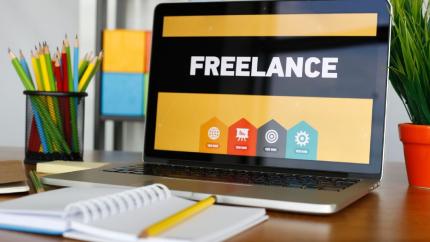 „Legea freelancerilor” a intrat în vigoare: înregistrare online, taxe simple și protecție socială