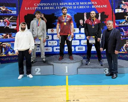 Cine sunt campionii naționali la lupte 2026: rezultate și laureați pe probe