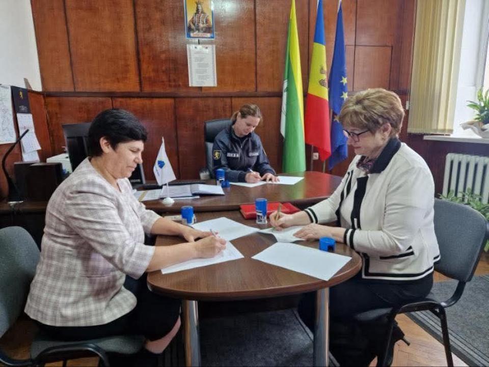 A fost semnat Acordul de colaborare pentru consolidarea parteneriatului educațional și comunitar în raionul Cantemir