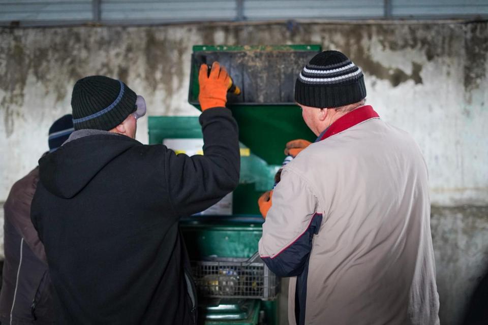 Sistem modern de salubrizare la Andrușul de Jos. 500 de gospodării implicate în colectarea separată a deșeurilor