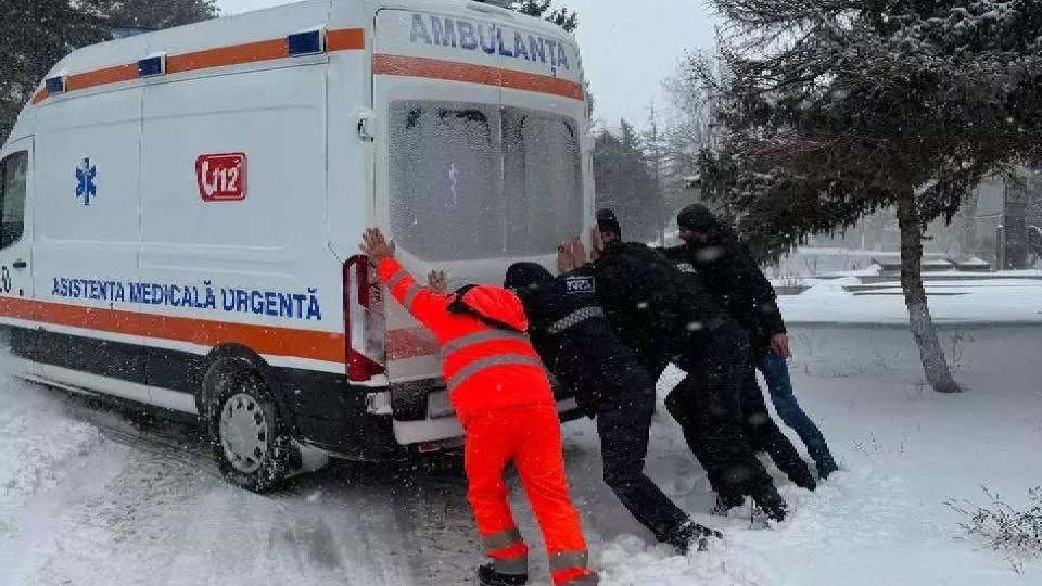 Peste 2.000 de persoane au avut nevoie de ajutorul ambulanței timp de o zi