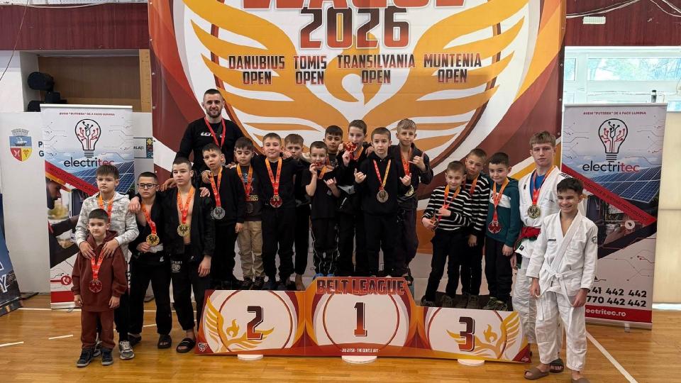 Performanță dublă pentru WolfPack Cahul: 38 de sportivi, 36 de medalii la două competiții internaționale