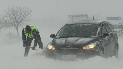 Patrulare intensificată pe traseele din Sud: zeci de șoferi ajutați în ultimele 24 de ore