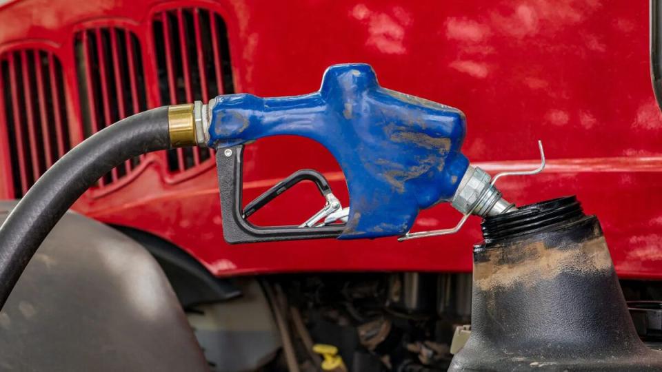 Statul va acorda 108 milioane de lei fermierilor pentru compensarea accizelor la motorină