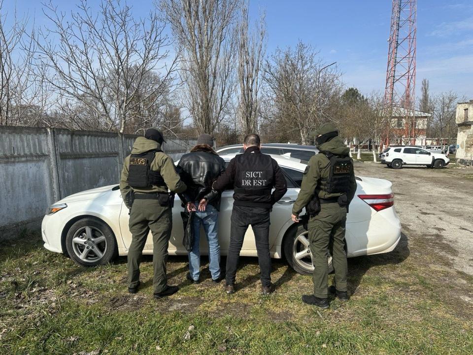 11 persoane din Cahul, Anenii Noi și Vulcănești, reținute pentru trafic de migranți. Rețeaua facilita intrarea ilegală a ucrainenilor