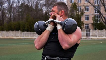 Competiție de forță la Cahul: polițiștii de frontieră și-au desemnat câștigătorii la ridicarea greutăților