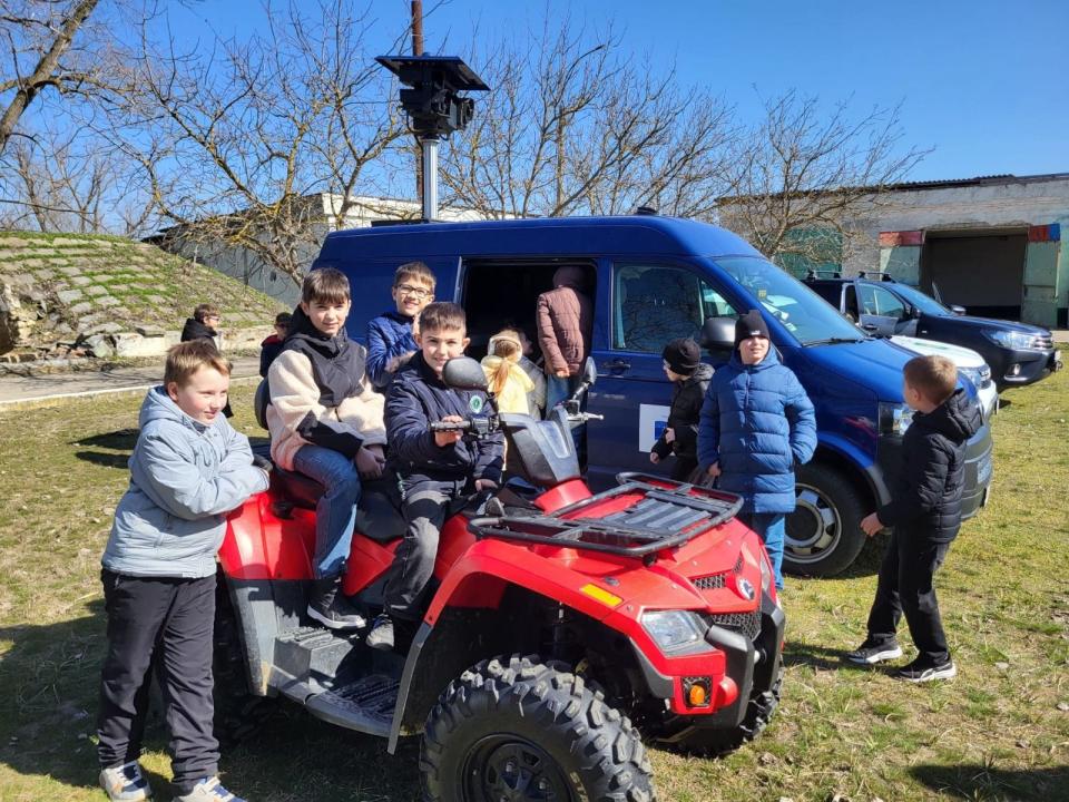 Elevii de la Liceul „Dimitrie Cantemir” din Cahul au descoperit activitatea polițiștilor de frontieră