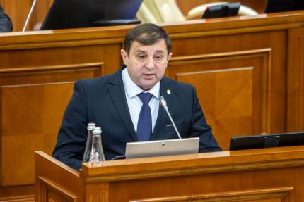 Marcel Cenușa: „Nu putem vorbi de modernizarea armatei când viețile militarilor sunt puse în pericol”