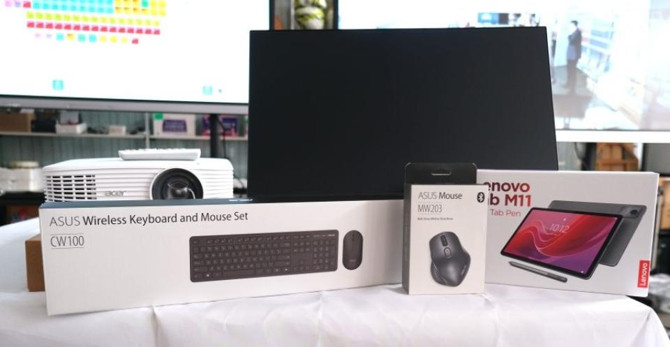 290 de școli și grădinițe din întreaga țară vor primi echipamente digitale