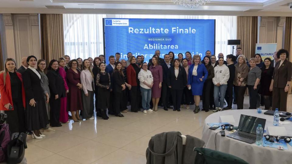 VIDEO/ Peste 200 de tineri au lansat sau au dezvoltat afaceri în comunitățile lor printr-un proiect susținut de Uniunea Europeană