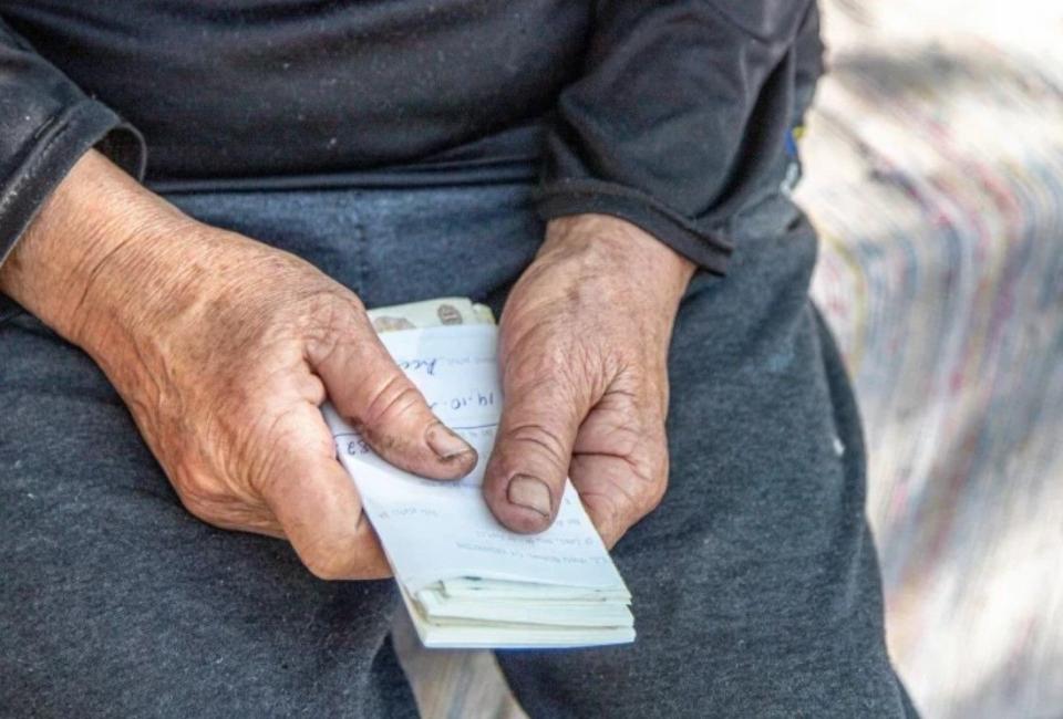 Pensiile și prestațiile sociale vor fi indexate cu 6,84% de la 1 aprilie 2026 