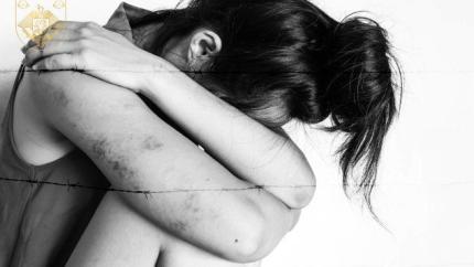 Condamnare la 7 ani de închisoare pentru bărbatul care și-a abuzat sexual fiica vitregă