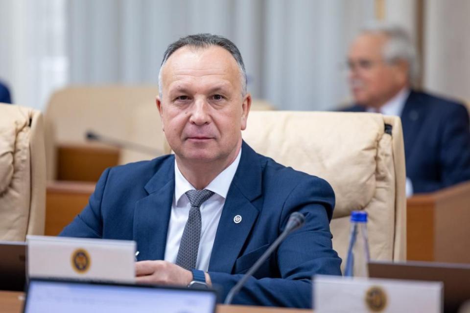 Acces mai bun la tratamente: Guvernul modernizează sistemul de autorizare a medicamentelor