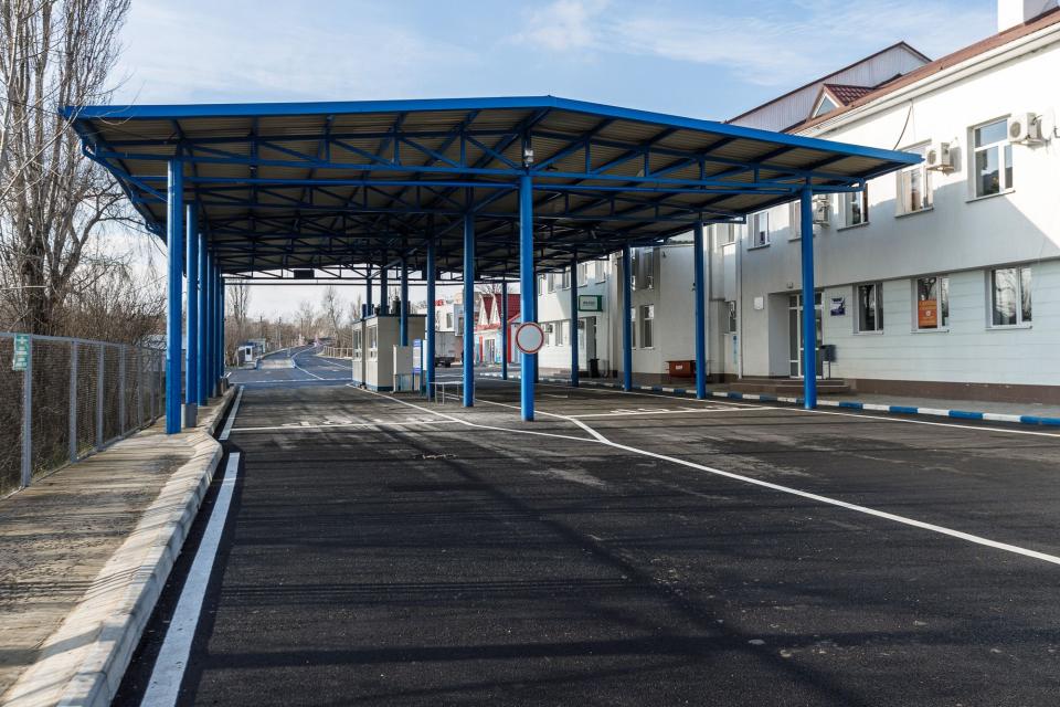 Șofer amendat cu 35.000 de lei pentru corupere activă la punctul vamal Cahul-Oancea 