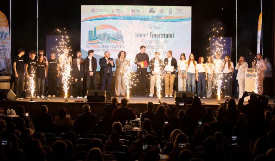 Молодежь на первом плане: правительство одобрило программу «Столица молодежи»