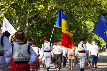 Ziua Drapelului de Stat al Republicii Moldova: 36 de ani de la adoptarea tricolorului