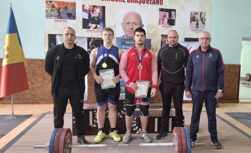 Halterofilii din Cahul strălucesc la Naționale: 9 medalii de aur și un total de 11 la Campionatul Republicii Moldova!