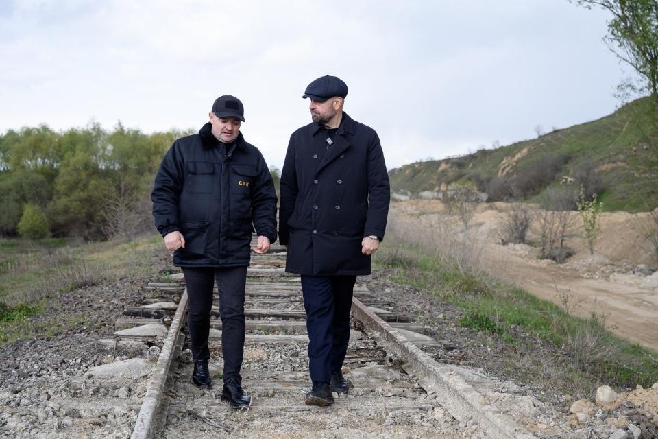 Lucrări pe ultima sută de metri la stația Prut-2, pe tronsonul Cantemir–Fălciu. Vicepremierul Vladimir Bolea: infrastructura, pregătită pentru reluarea circulației