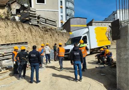 11 străini depistați muncind fără acte legale