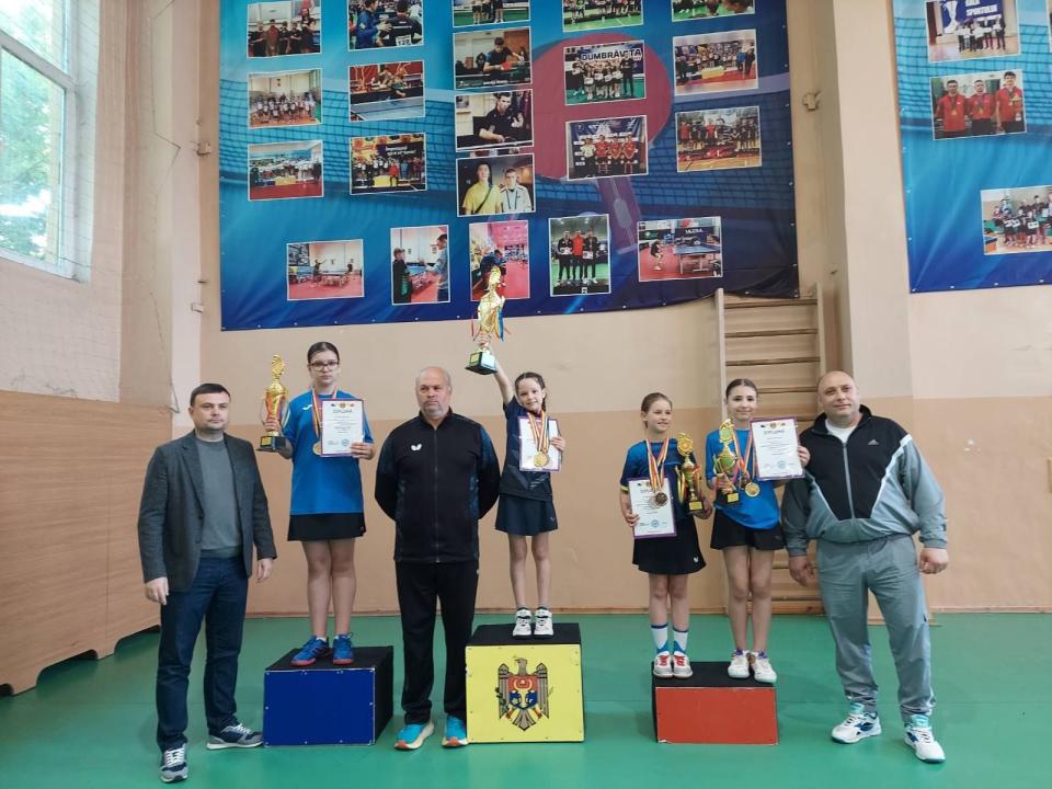 Юные спортсмены из Кагула поднялись на пьедестал почета на чемпионате Молдовы по настольному теннису среди юниоров до 11 лет