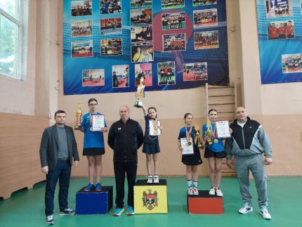 Юные спортсмены из Кагула поднялись на пьедестал почета на чемпионате Молдовы по настольному теннису среди юниоров до 11 лет