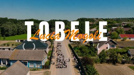 Lucia Mogoli lansează noul videoclip „TOBELE”, dedicat pasiunii pentru ritm și tradiție