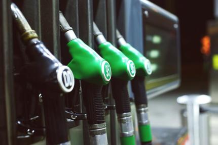 Carburanții se ieftinesc în Republica Moldova