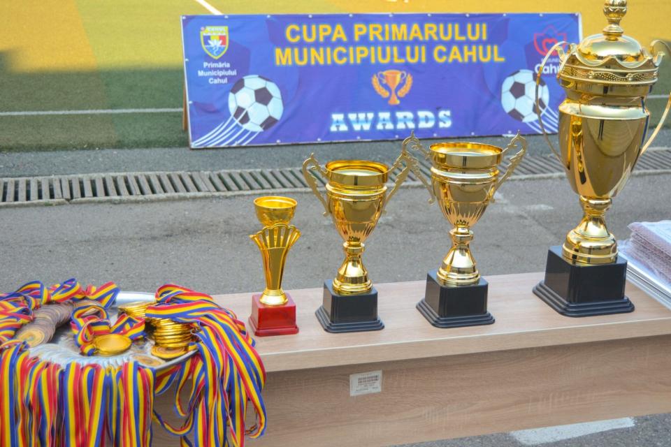Finalele „Cupei Primarului municipiului Cahul” se joacă duminică pe stadionul „Atlant”