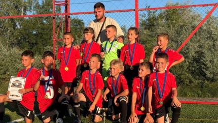 Tinerii fotbaliști din Roșu au cucerit trofeul Galați Youth Cup 2026