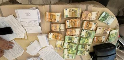 Schema de spălare a banilor de 13,5 milioane de lei, destructurată de PCCOCS și INI. Zeci de percheziții și bunuri de peste 5 milioane de lei ridicate