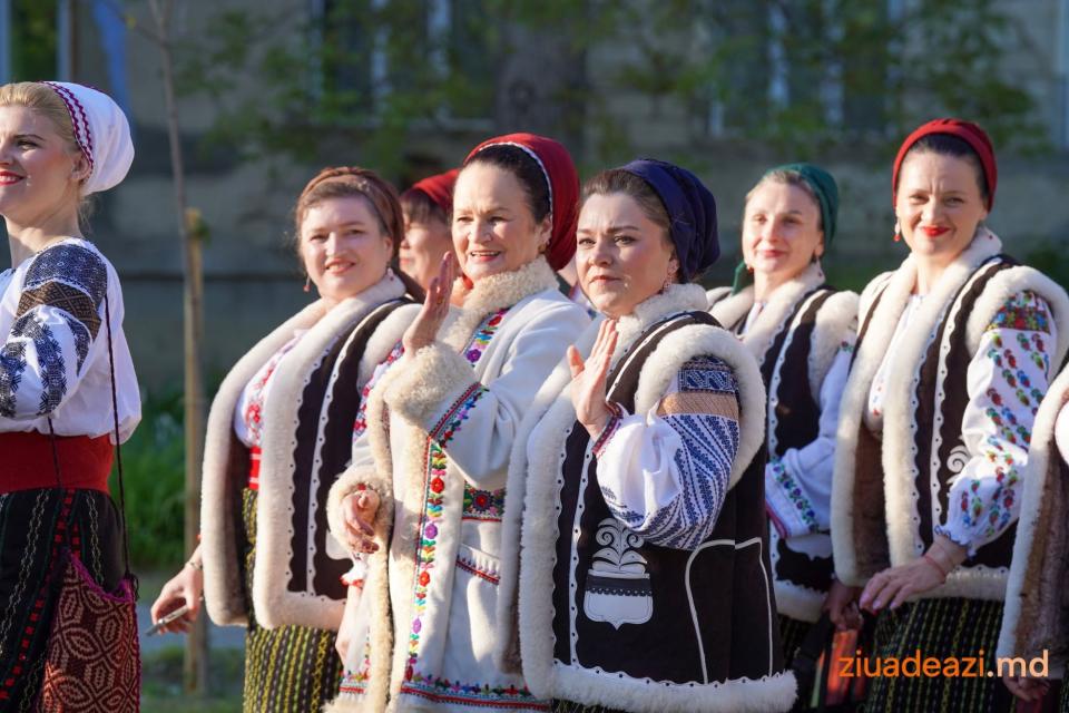 Ioana Căpraru, invitată specială la Ziua Națională a Portului Popular de la Cahul