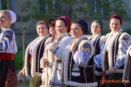 Ioana Căpraru, invitată specială la Ziua Națională a Portului Popular de la Cahul