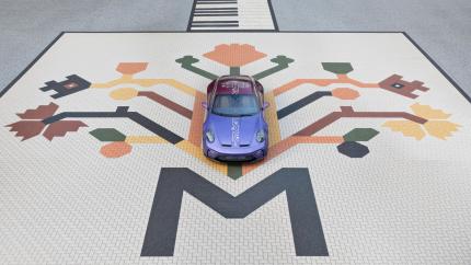 15 ani de Porsche în Moldova: 911 GT3 „Pomul Vieții”, model special cu design inspirat din cultura locală