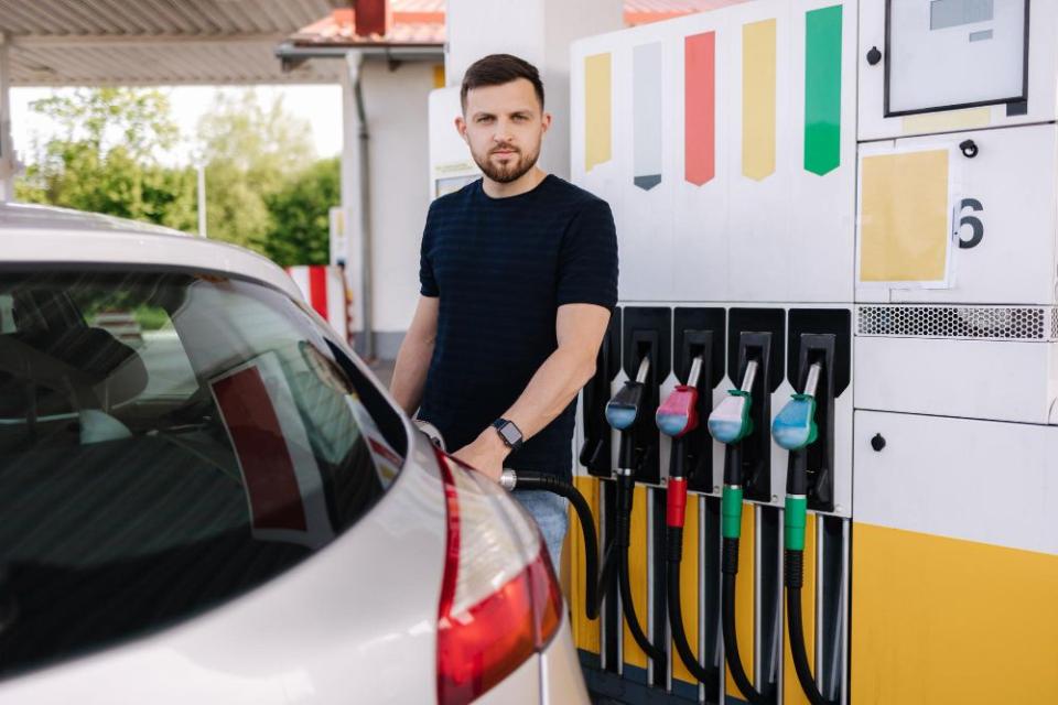 Benzina se ieftinește sub pragul de 29 de lei pe litru. ANRE a stabilit noile prețuri maximale