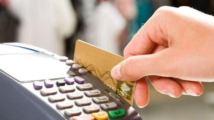 Consumatorii vor putea compara mai ușor comisioanele bancare și vor avea acces garantat la servicii de bază