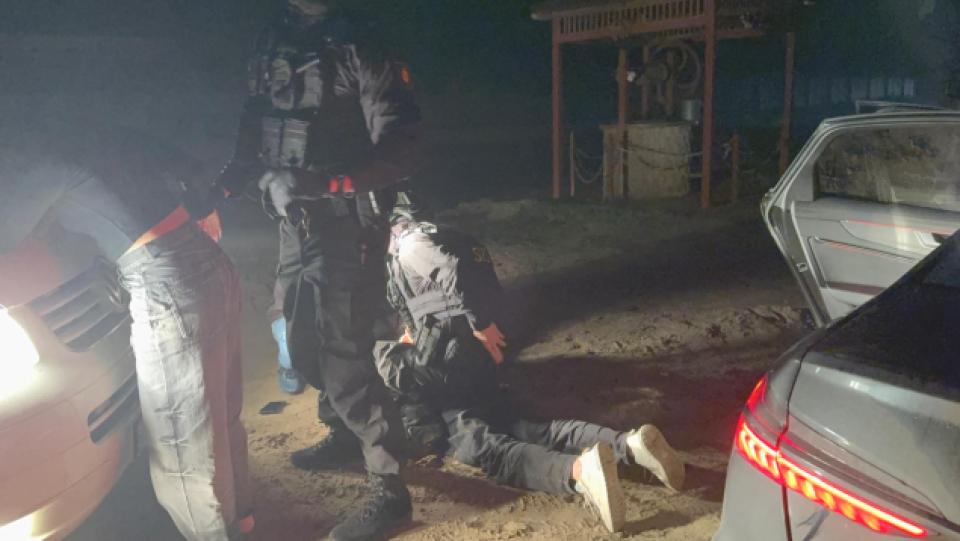 Fost carabinier și logodnica – trimiși în judecată de procurorii PCCOCS pentru trafic de copii. Flagrantul a avut loc de ziua Arhanghelului Mihail, celebrat de mai mulți clienți