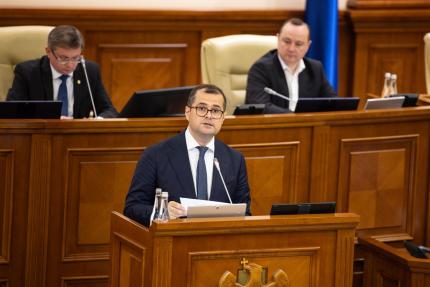 Vasile Tofan a prezentat în Parlament programul de guvernare: „Timpul pierdut ne costă viitorul”
