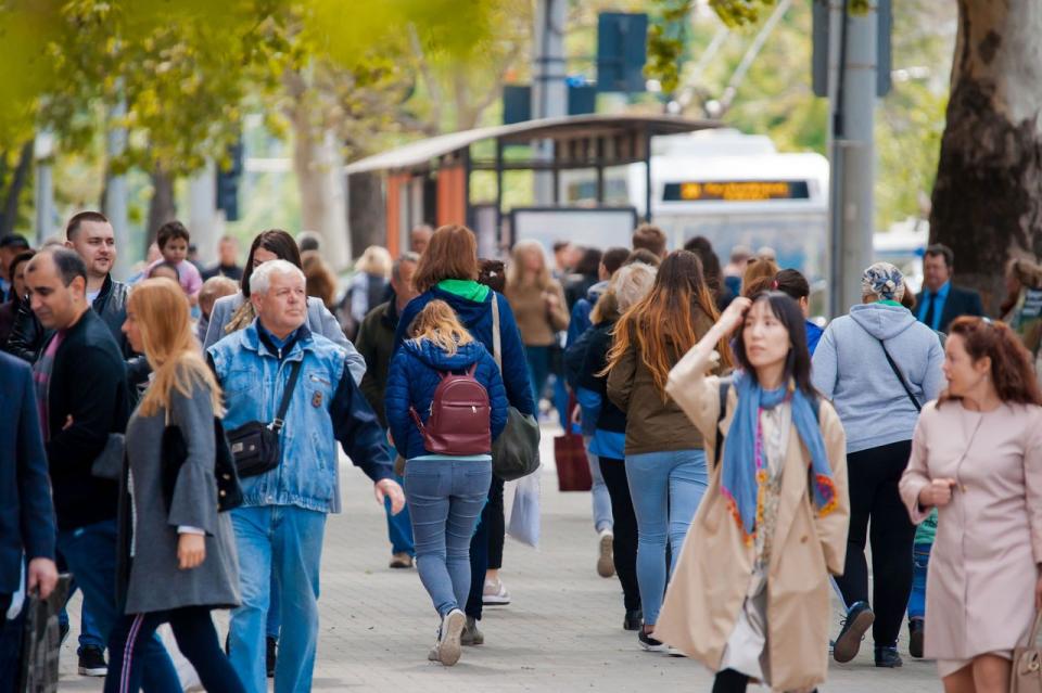 Cetățenii vor putea iniția decizii de interes public printr-un nou mecanism civic
