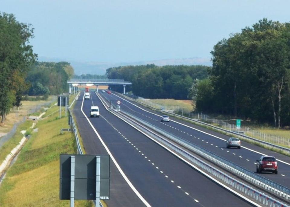 Proiectele mari de infrastructură de transport vor fi autorizate mai rapid. Guvernul simplifică procedurile pentru drumuri și căi ferate